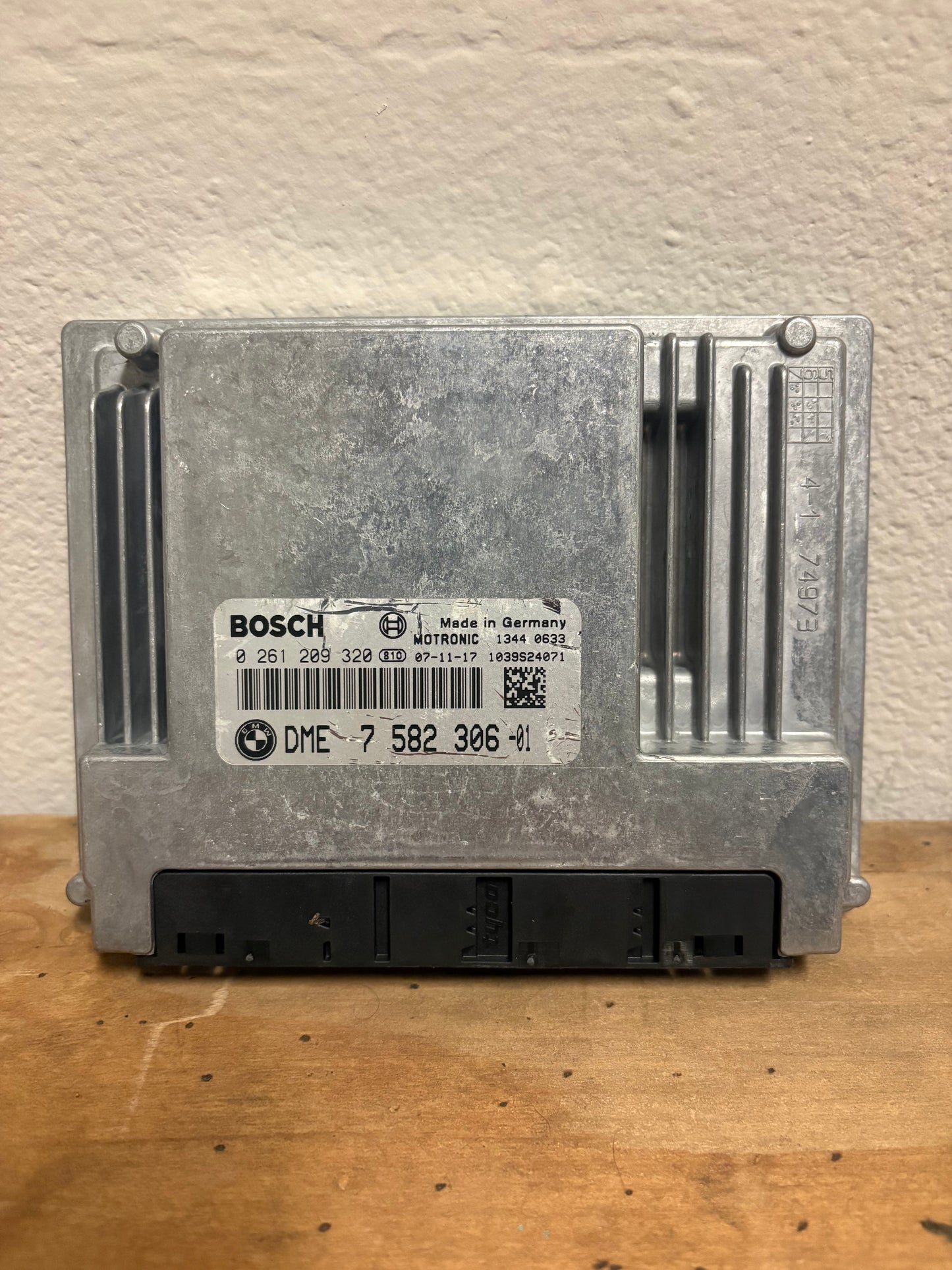 BMW Bosch ME9.2 Engine Control Module (ECM) – Plug & Play Remanufactured